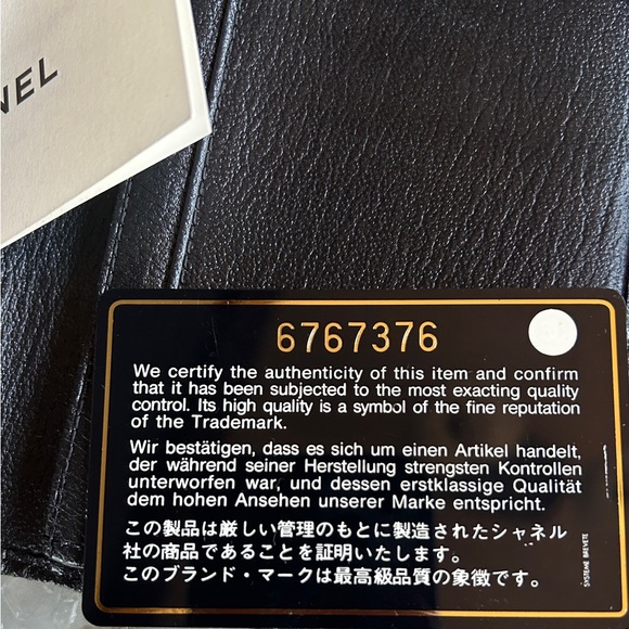 CHANEL Authentic Black Leather Bifold Wallet. 5 Pockets,8 Card Pockets. - Picture 11 of 11